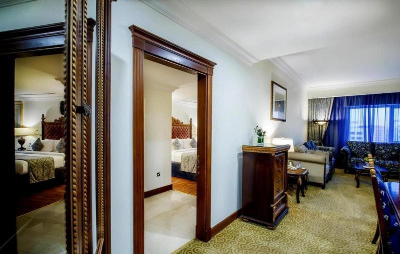 Grand Excelsior Hotel - Bur Ντουμπάι Δωμάτιο φωτογραφία